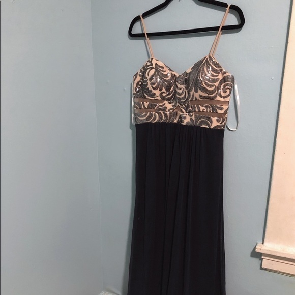 Mesh cut- out Sequin formal long dress - Picture 6 of 6